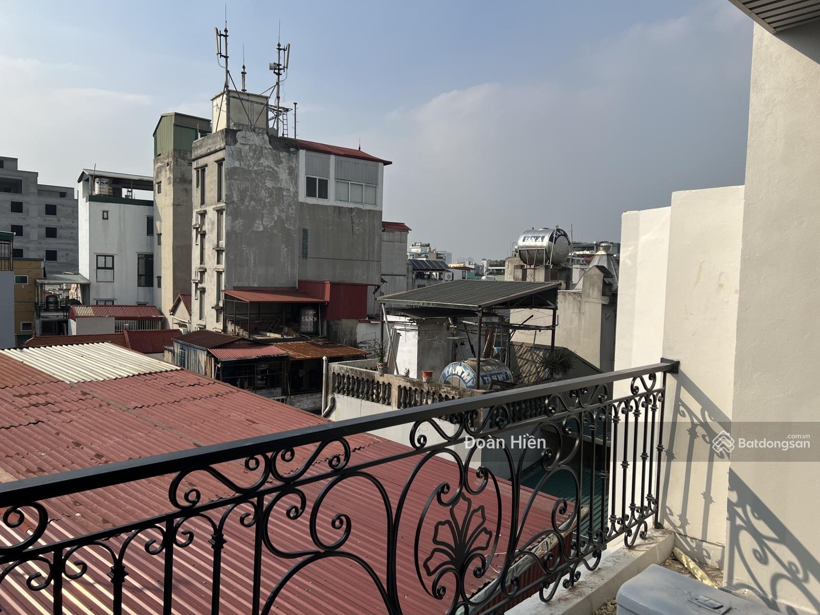 Đội Cấn! Nhà xây mới hiện đại, thang máy vù vù, mặt ngõ nông, 15m thẳng tắp ra phố, 40m2*6T, 4PNKK