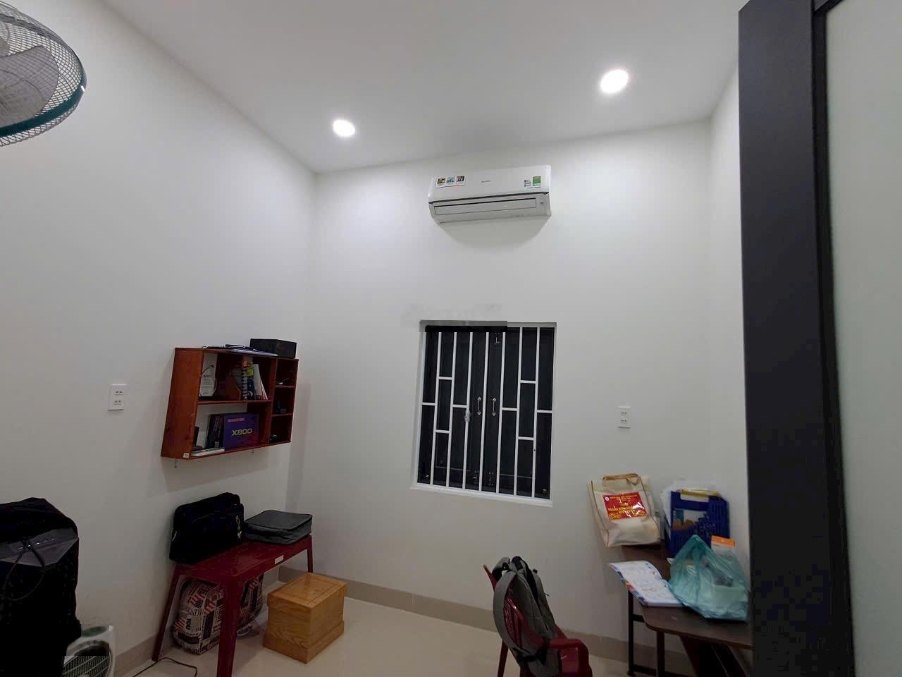 Bán nhà đẹp , không ngập lụt , gần biển , gần tttp, giá cực tot. lh 0905211133