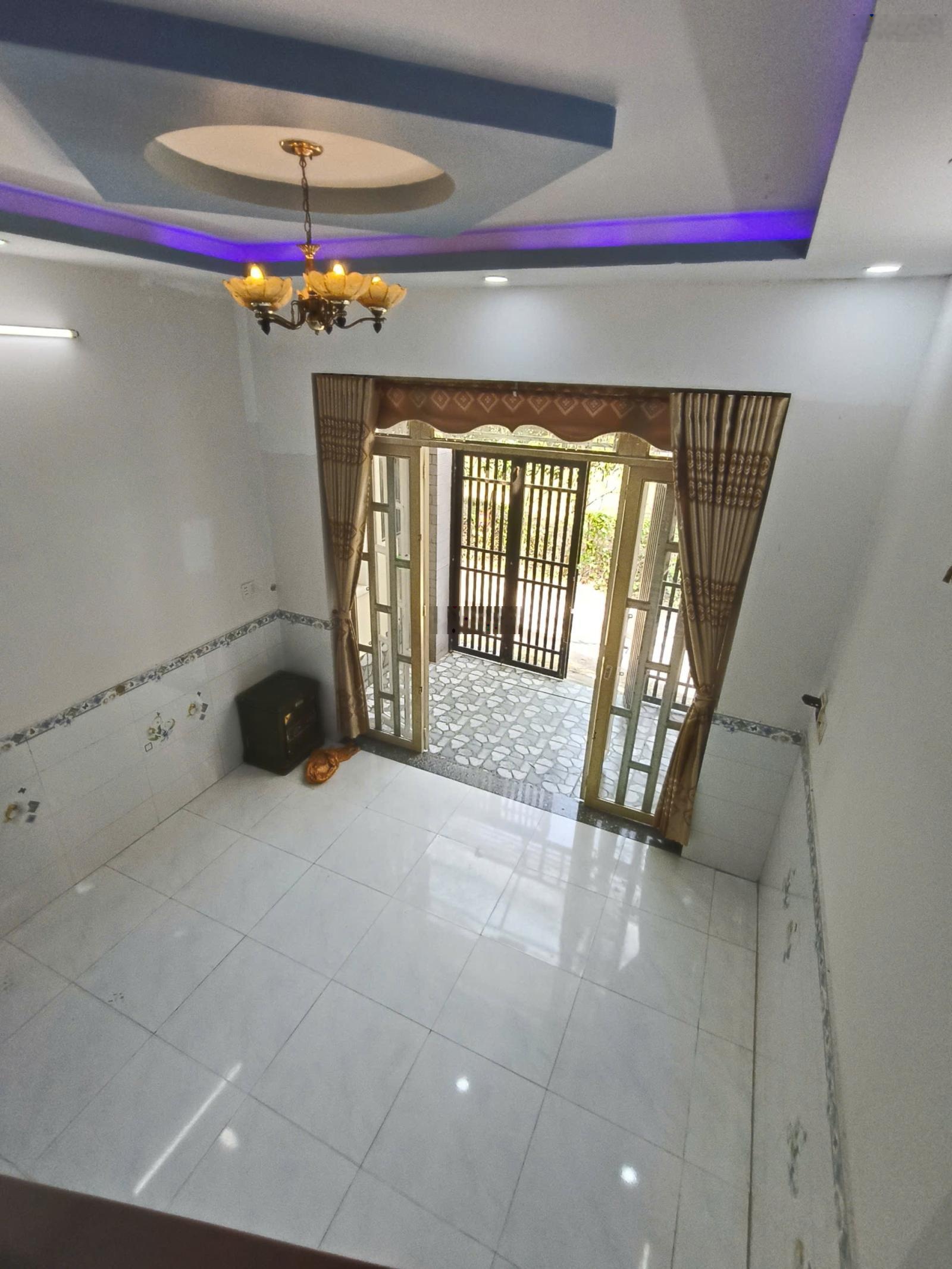 Nhà chính chủ sổ riêng Hóc Môn bán gấp giá dưới 1tỷ