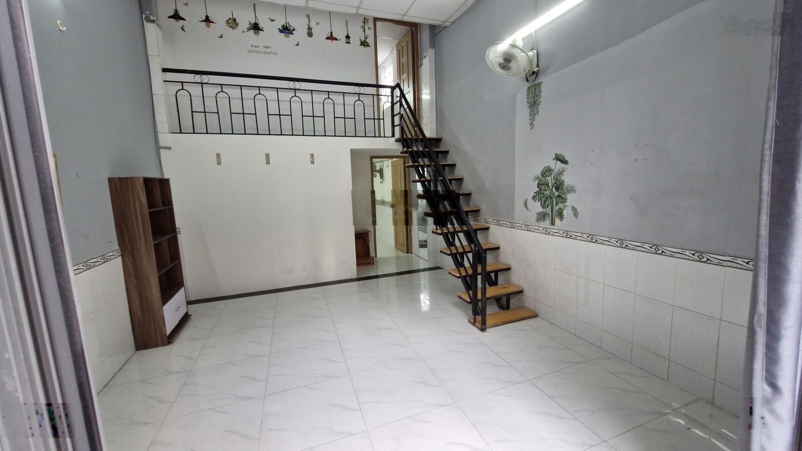 Cho thuê nhà riêng 2PN, 1WC, 53m2, giá ưu đãi tại Phạm Thế Hiển, Q8, HCM