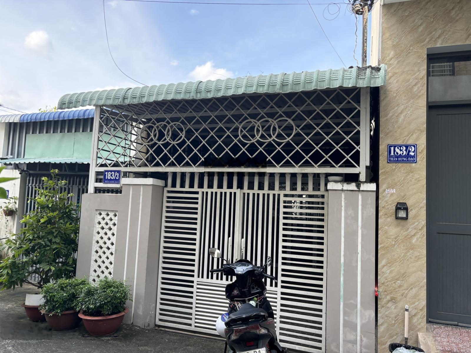 Cho thuê nhà nguyên căn 110m2 - ngay công viên Bà Rịa - 2PN rộng rãi