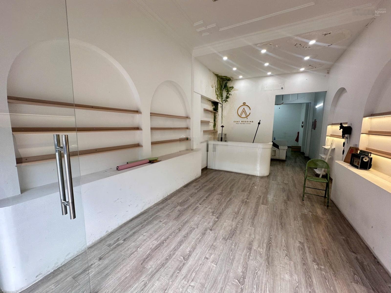 Cho thuê 3 tầng hẻm 285 Cách Mạng Tháng 8, Quận 10, ngay Hà Đô, kinh doanh nhiều ngành