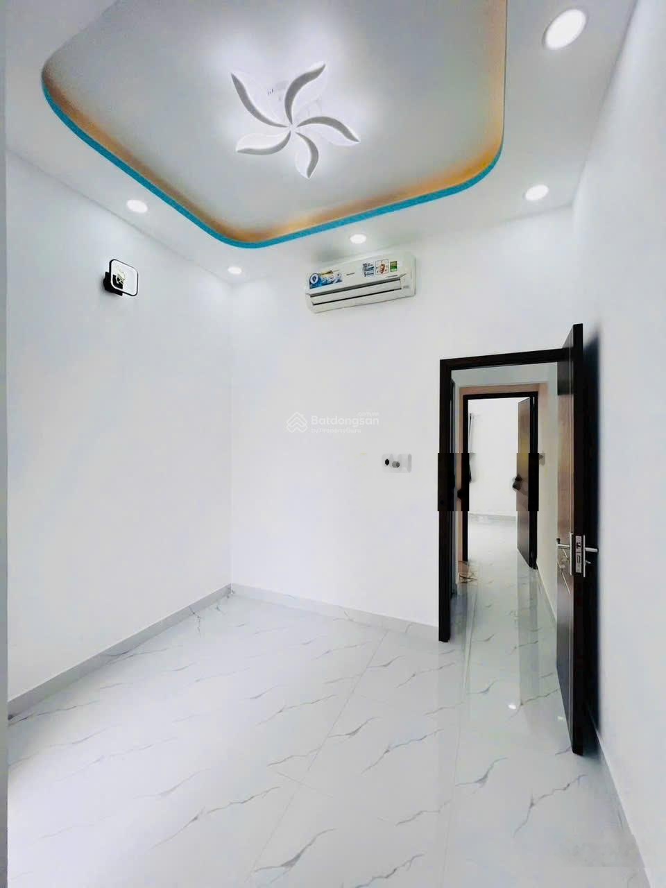 Bán nhà mới hoàn thiện ô tô tới cửa hẻm 2295 Đường Huỳnh Tấn Phát - Nhà Bè