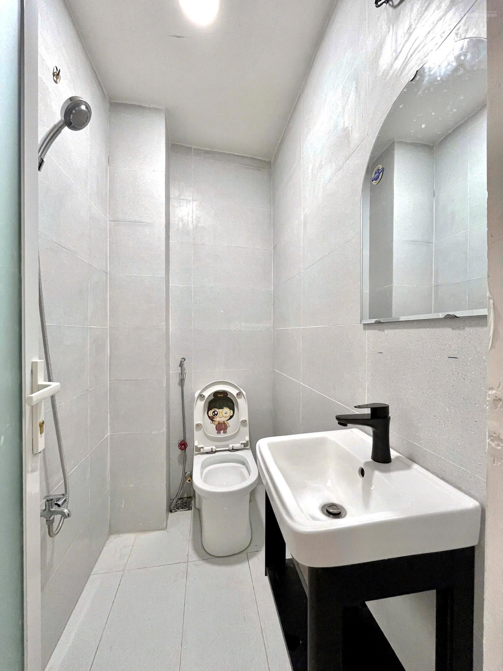 Khai trương toà mới 100% chỉ còn 1 phòng duy nhất full nội thất ngay Huỳnh Văn Bánh giáp Quận 3