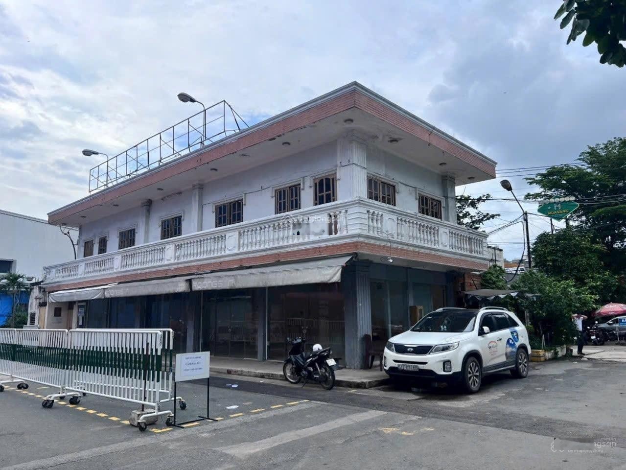 Lô góc 2 mặt tiền Tô Hiến Thành Quận 10. DT 5x20 kế Big C cần cho thuê