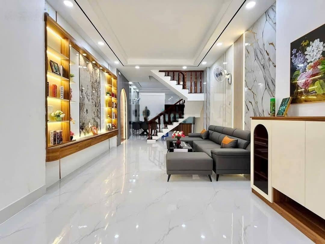 Bán nhà 3 tầng Lâm Vân Bền-Quận 7, 69,2m2 giá 2tỷ950 gần THCS Nguyễn Hữu Thọ, đang cho thuê 18tr/th