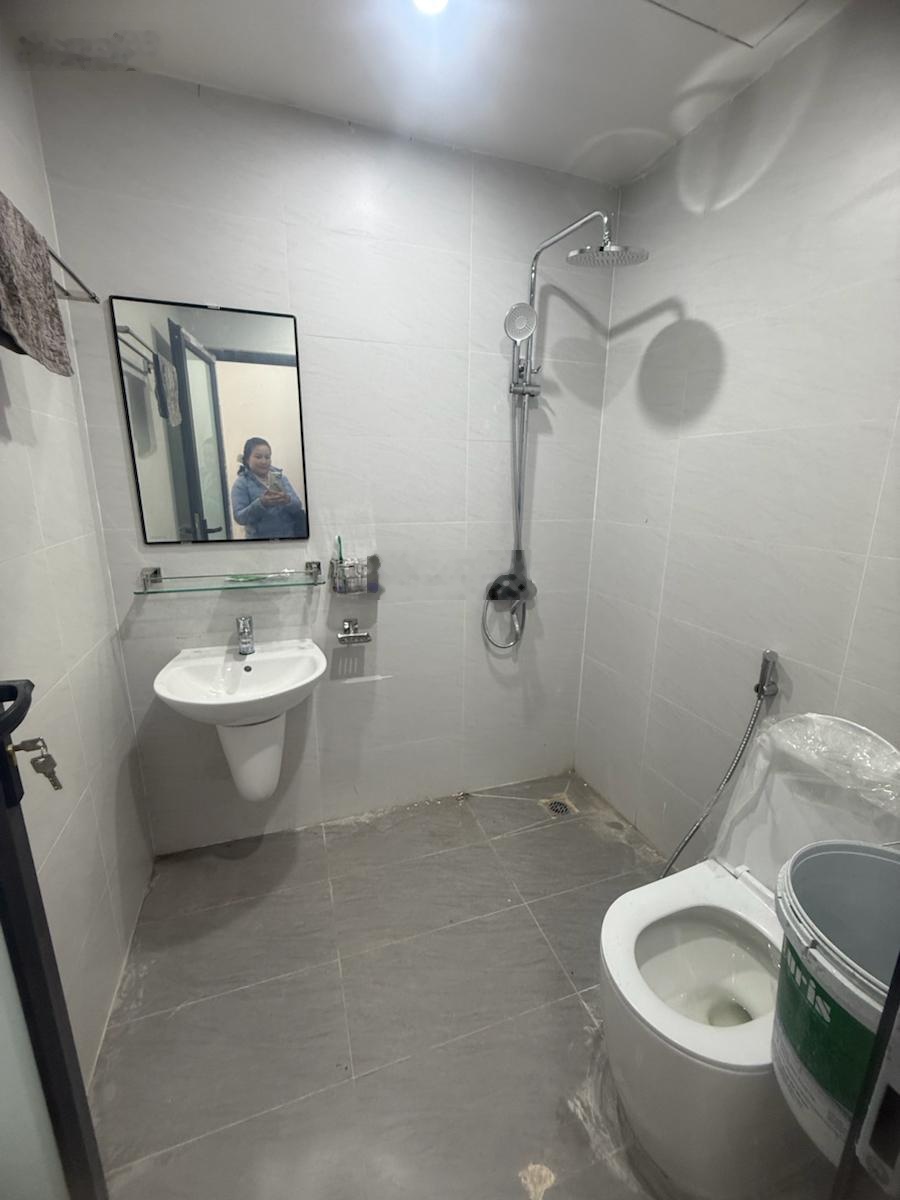 Chỉ hơn 8 tỷ có ngay nhà Văn Cao, full NT, ở ngay đón tết, 5 tầng, tổng 3pn, ngõ thông thoáng