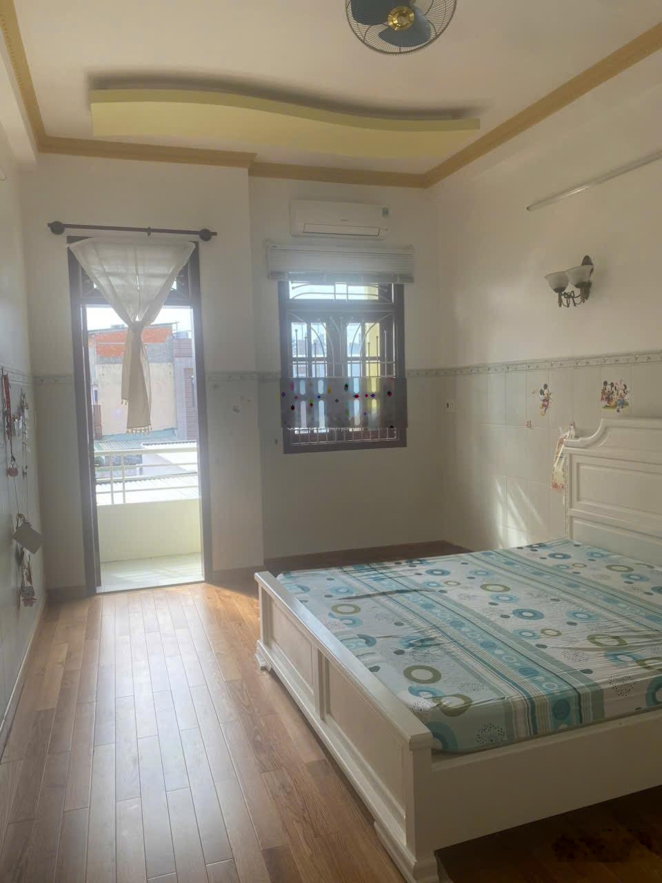 Cho thuê phòng sàn gỗ 36m2 chính chủ tại 506/49/15 Lạc Long Quân phường 5 quận 11 HCM