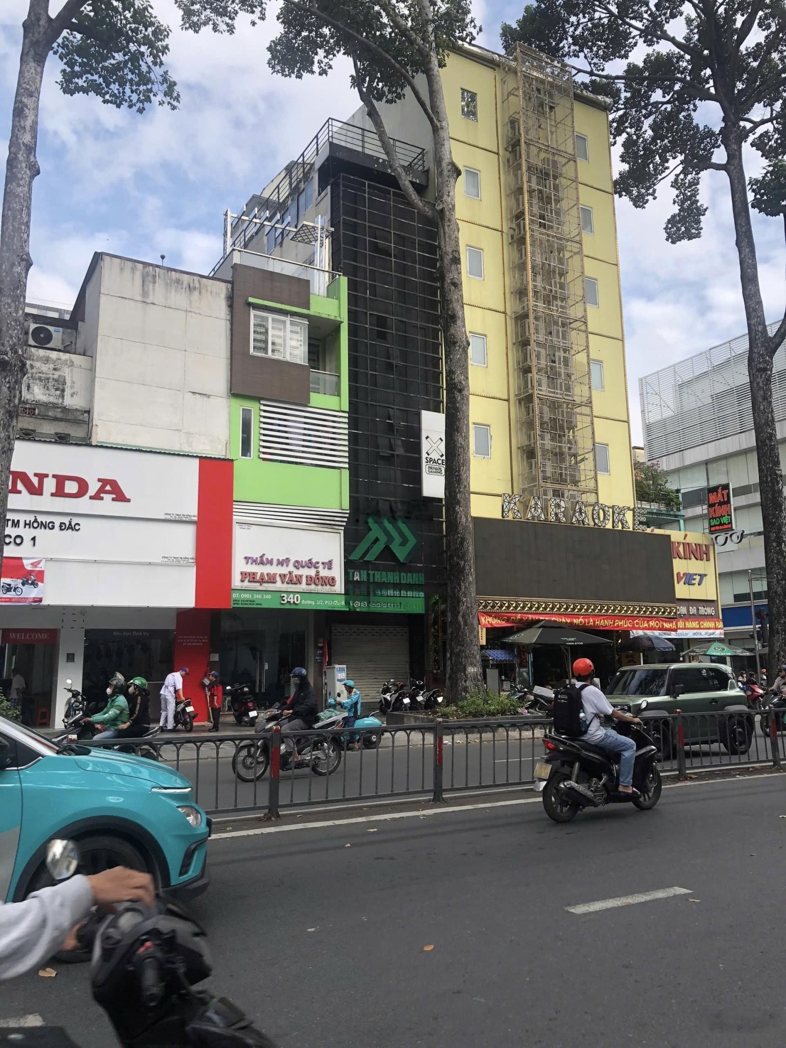 Cho thuê nhà mặt tiền Đường 3/2 - 4 x 25m trệt 5 lầu có thang máy, kế bên Vạn Hạnh Mall giá 70tr