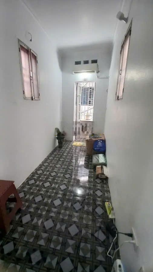 Chỉ hơn tỷ có ngay nhà 3 tầng tại phố Định Công 13/16m2, 3 tầng, giá 1,67 tỷ