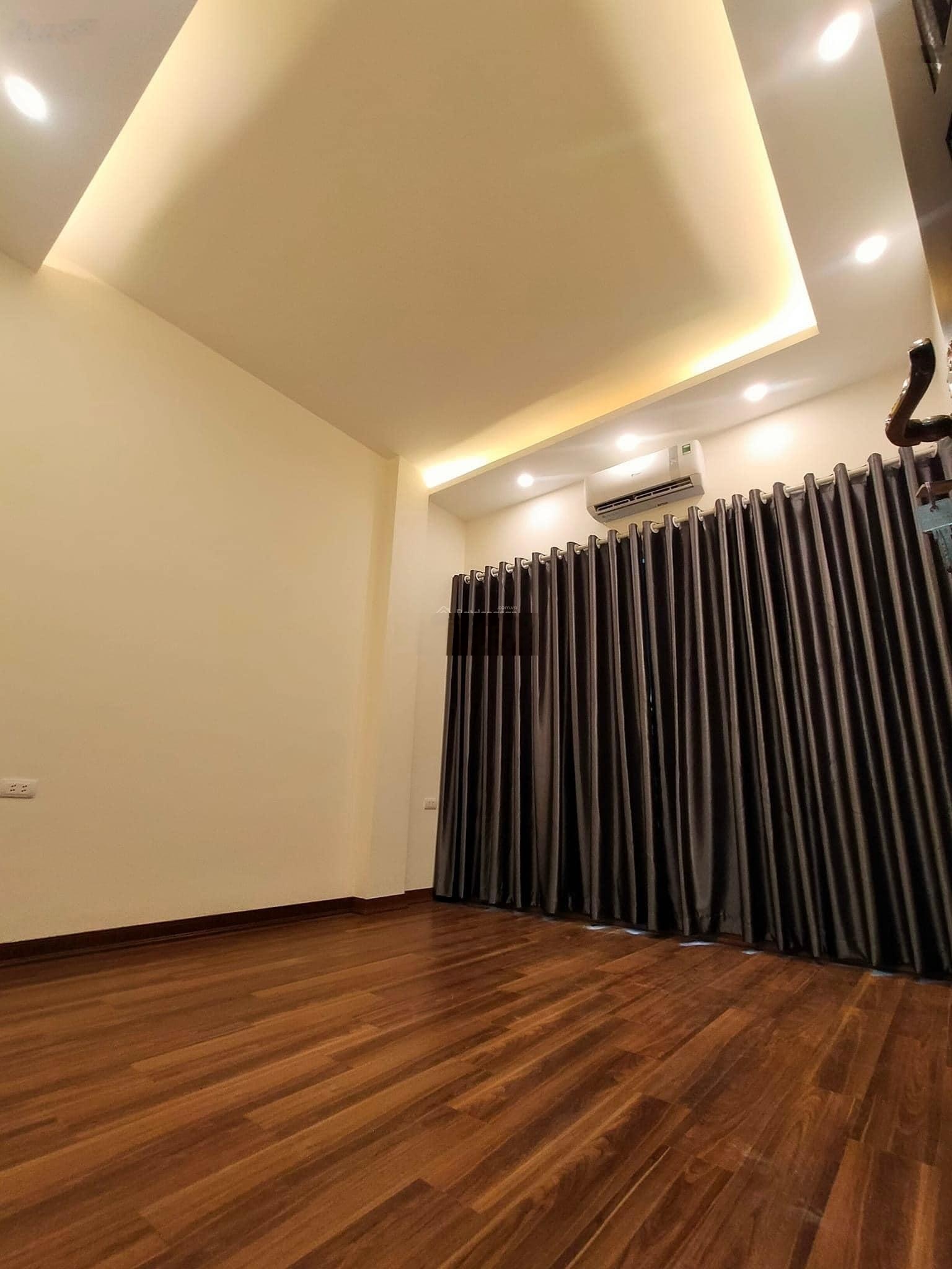 Nhà đẹp giá tốt nhất quận Ba Đình, nhà phố Vĩnh Phúc, ngõ thông, nhà mới ở ngay, ngõ ba gác gần phố