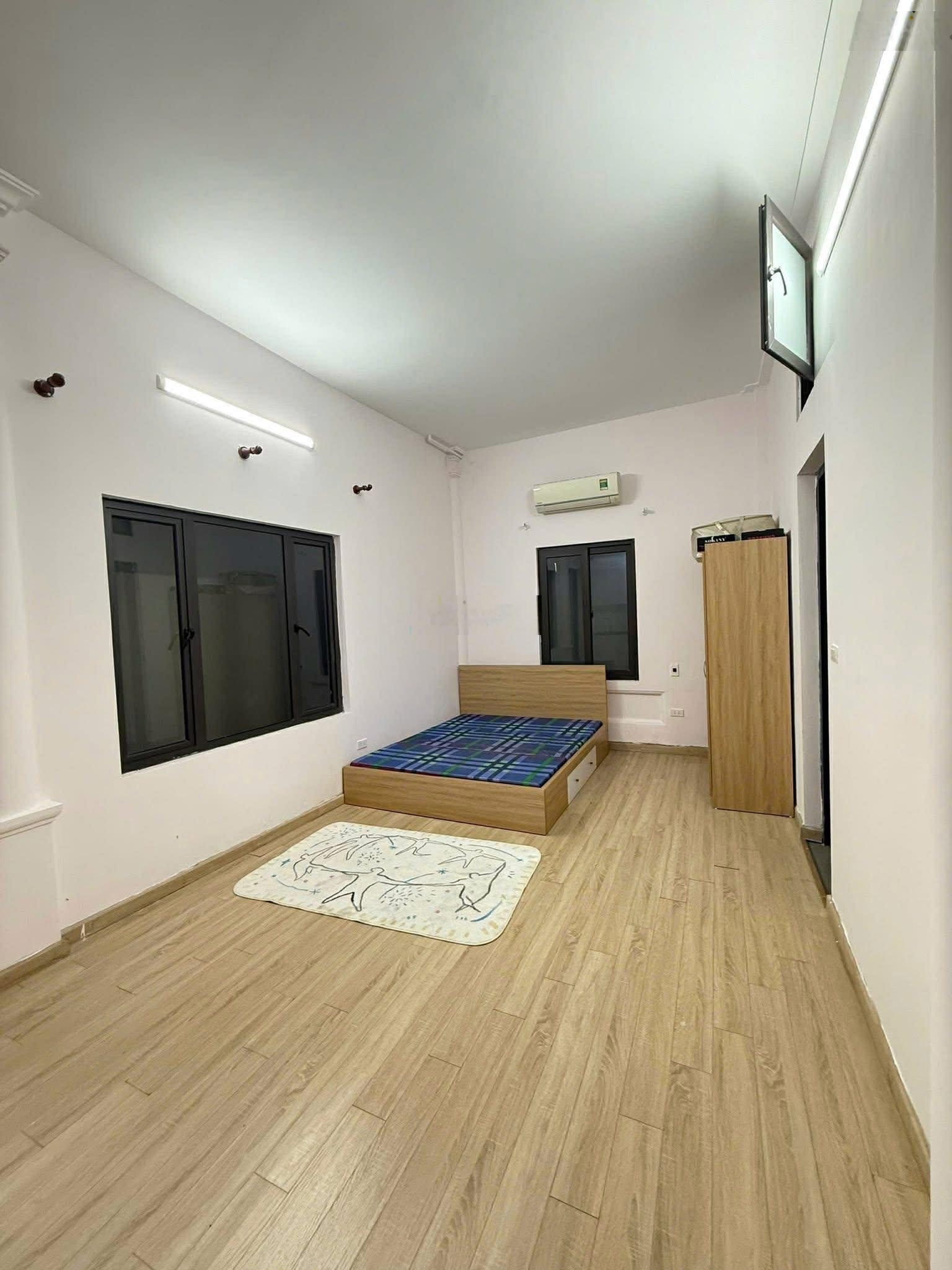 Đội cấn - ba đình giá đt 80m x 4 tầng x mt 6.6 - giá : 15.9tỷ tt ba đình - 20m ra ô tô - trước nhà