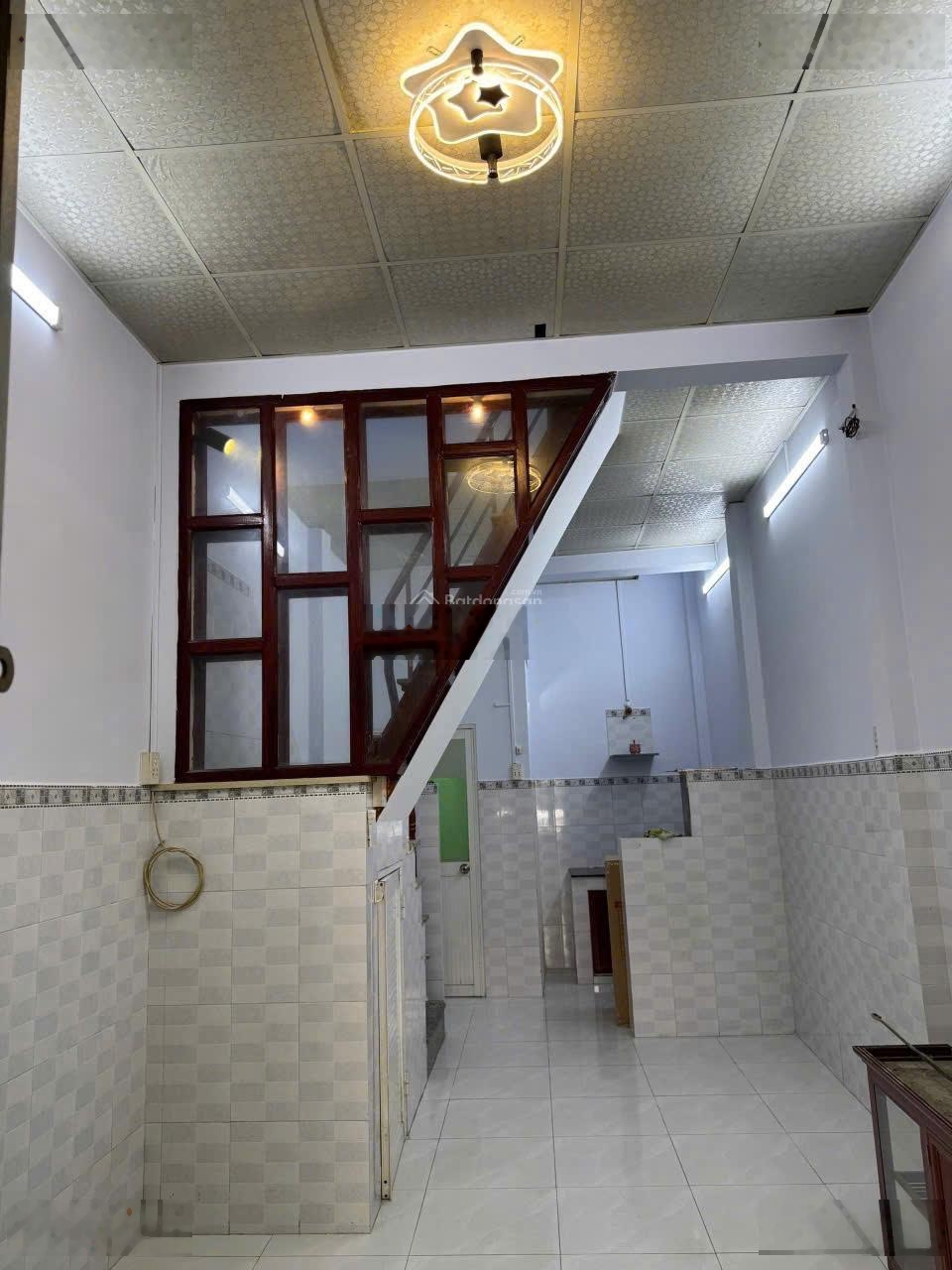 Bán nhà hẻm xe ba gác sạch sẽ đường Võ Trường Toản P12 Q5