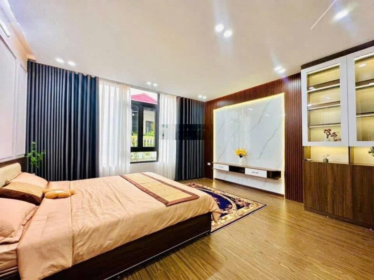 Siêu hot!!! Nhà đẹp Đào Tấn. Ngõ thông, 50m ra oto, nội thất gỗ sịn, ở sướng, dân xây 35m*5T