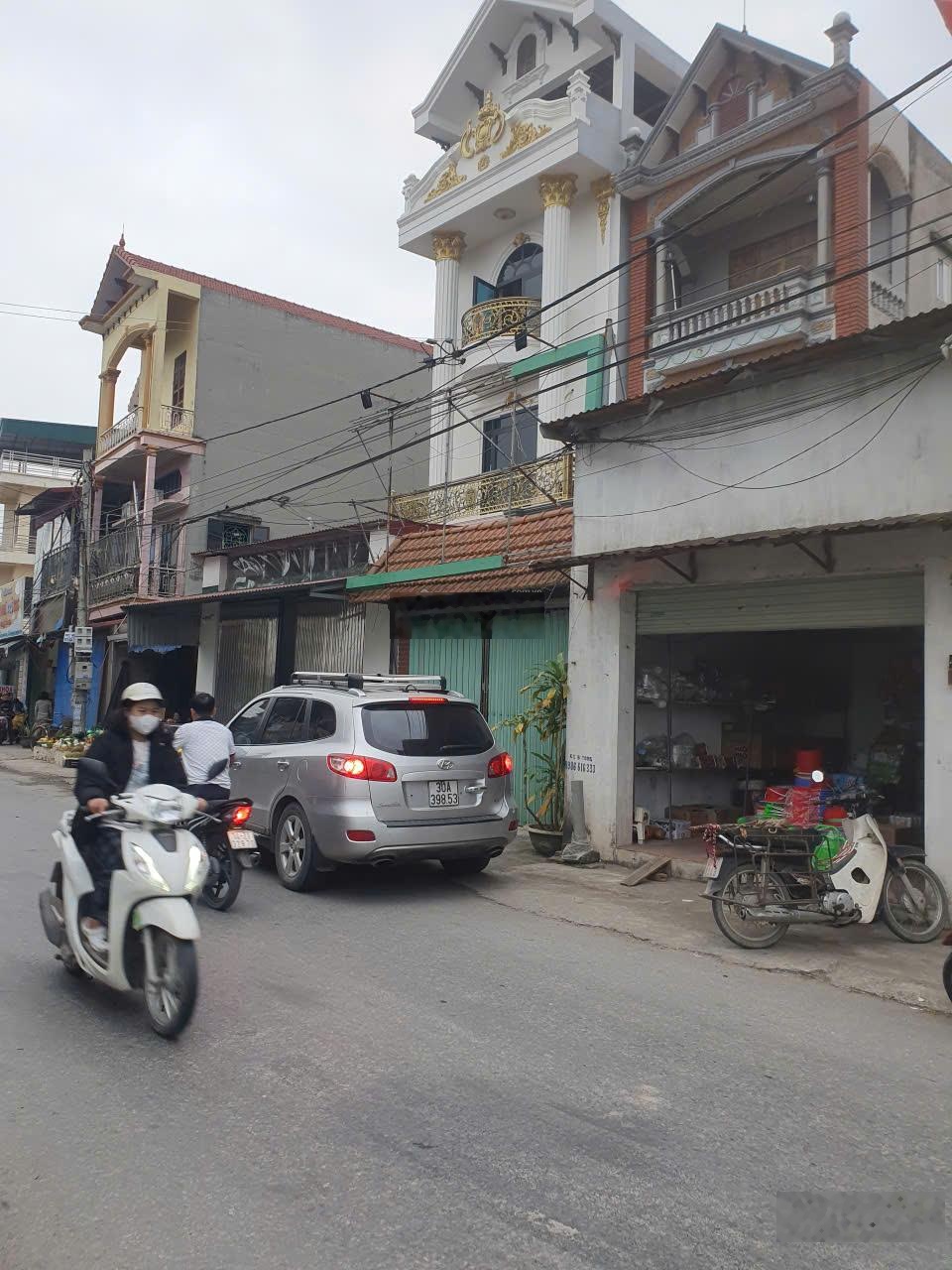 Cho thuê nhà nguyên căn 3 tầng thuộc khu dân cư đông đúc, an ninh tốt