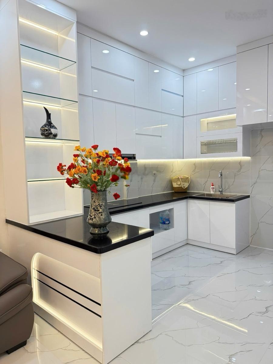 Bán nhà Đội Cấn, Ngõ thông,gần ô tô, trước nhà thoáng, nhà dân xây, quy hoạch ổn định, 40m2*4T