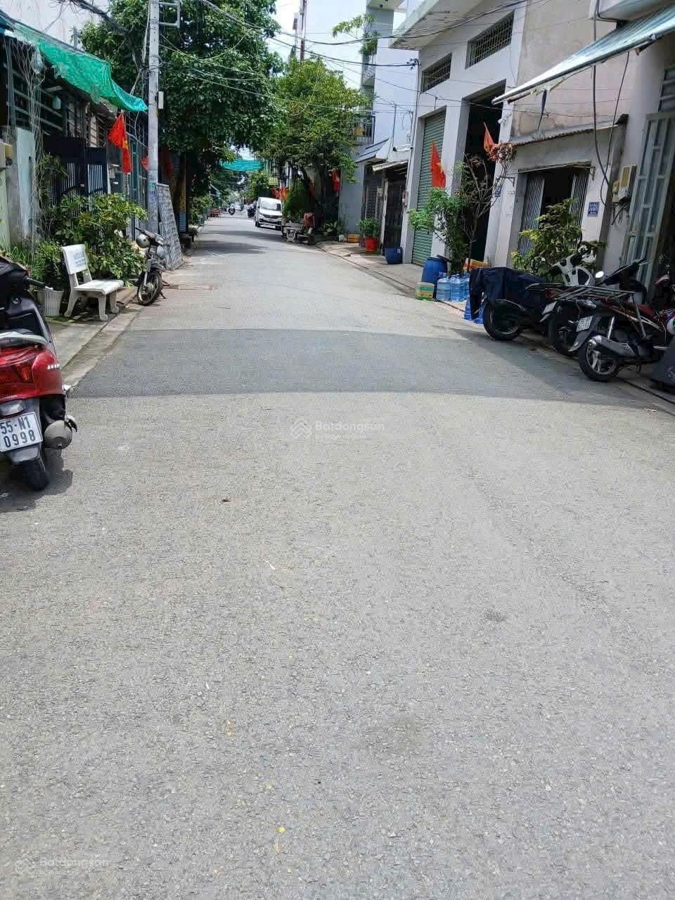 Nhà cho thuê 4x17 gác lửng hẻm 8m 243 Mã Lò quận Bình Tân