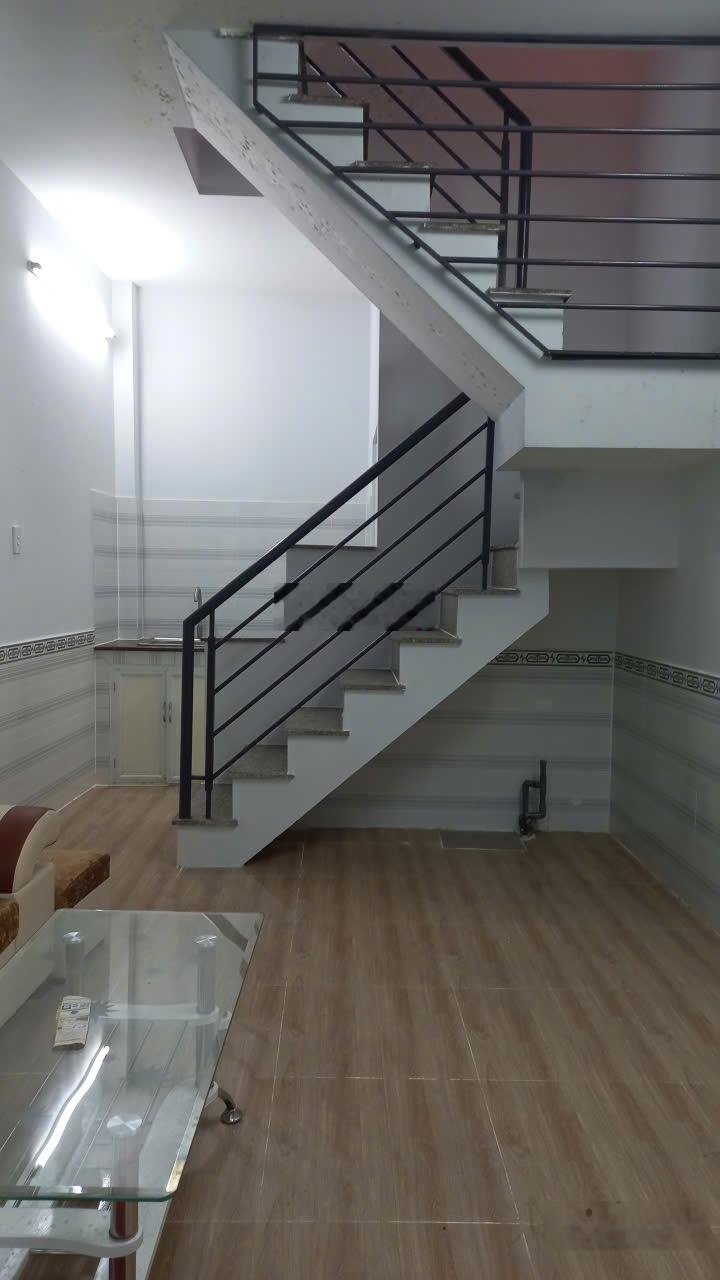 Bán NR giá siêu hời tại Tân Thới Hiệp, 1,468 tỷ, 19,2 m2, 4PN, 2WC, 2 tầng, Q12, HCM