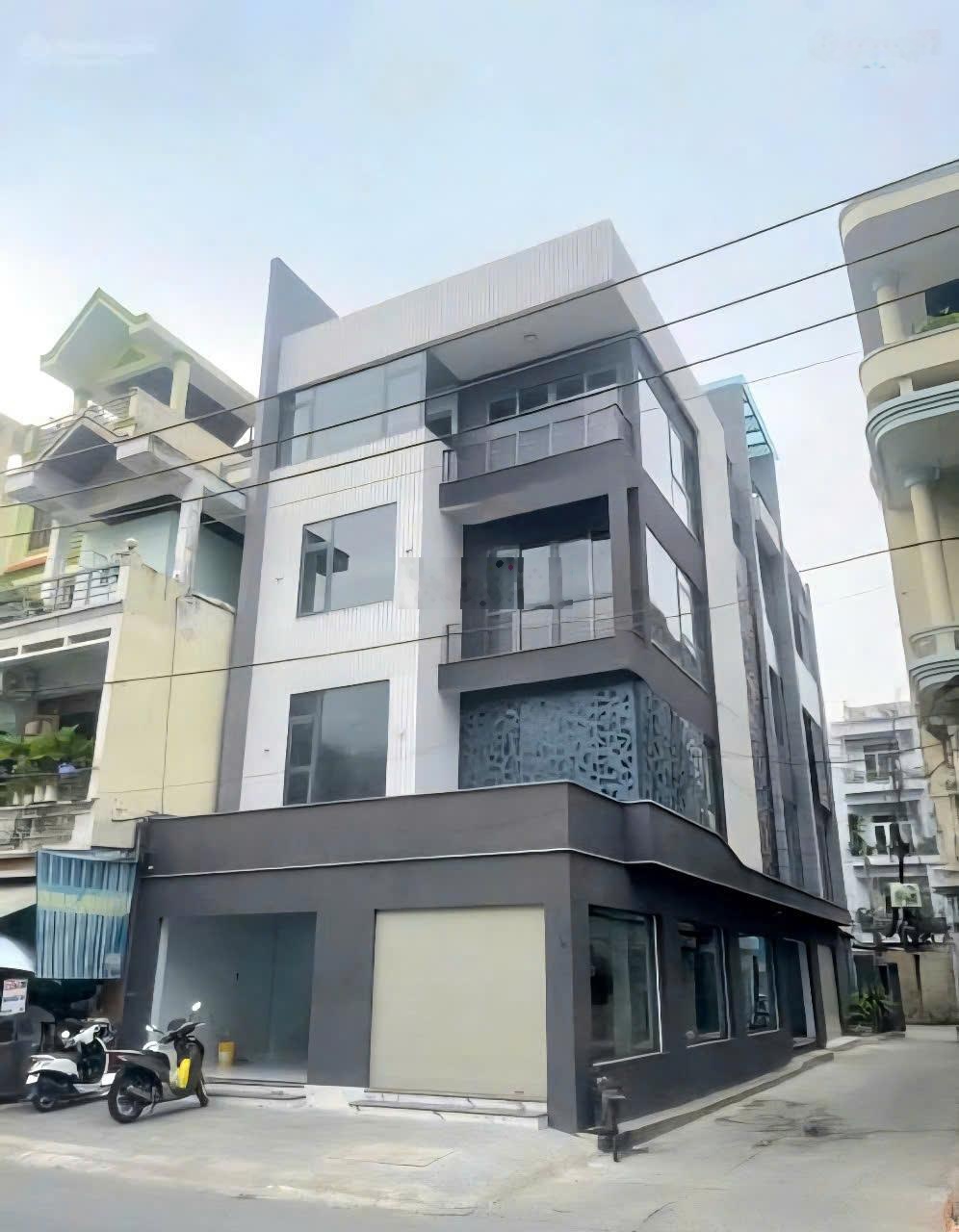 Cần cho thuê nhà góc 2MT kinh doanh 822A Đường Cách Mạng Tháng 8 P.5 Q.Tân Bình