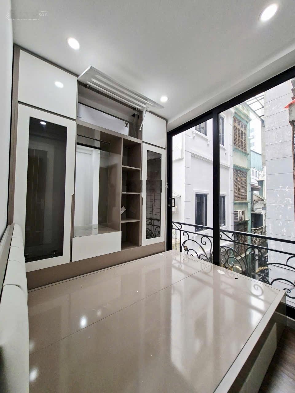 Cực hiếm trung tâm ba đình chỉ hơn 3 tỷ sở hữu ngay căn nhà 5 tầng phố cửa bắc # phan