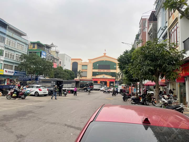 Bán đất tặng nhà 50m2 trung tâm Hạ Long, giá dưới 3 tỷ