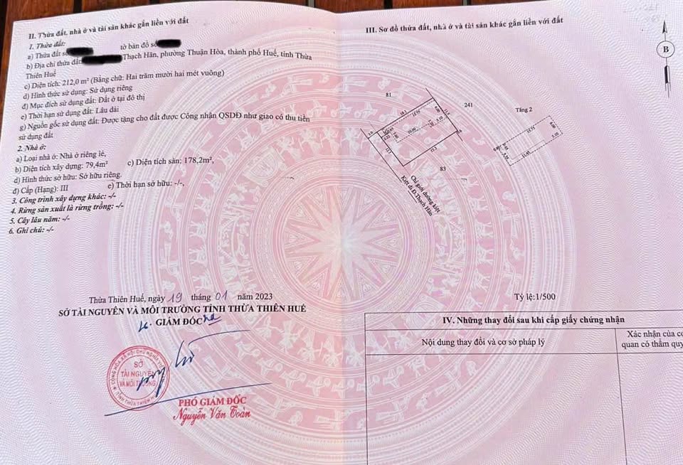 Nhà 2 tầng 212m2 mặt tiền 12m đường Thạch Hãn, Huế dọn vào ở ngay