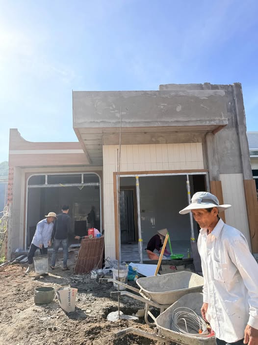 Nhà cấp 4 Long Hải 3 ngủ, sân xe hơi, gần biển, 2.1 tỷ