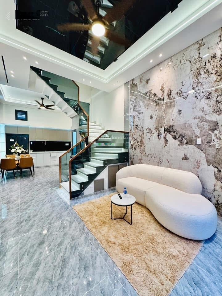 Bán gấp cuối năm nhà Huỳnh Văn Bánh, Phú Nhuận. Sổ chính chủ, 57m2 (4 x 14,2) giá 2,9tỷ. hẻm ôtô 5m