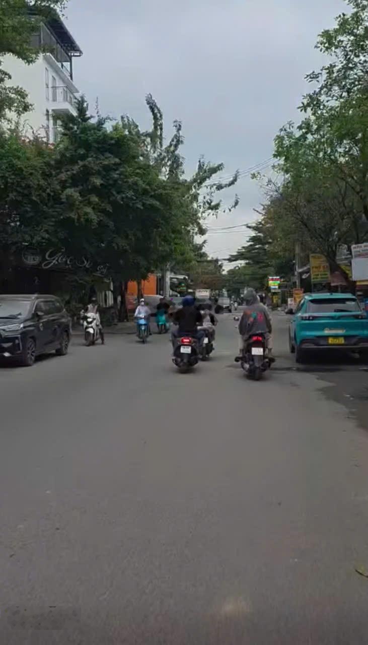 Bàn nhà rẻ nhất khu vực mặt tiền buôn bán kinh doanh diện tích 4 x9 giá 1.86 tỷ