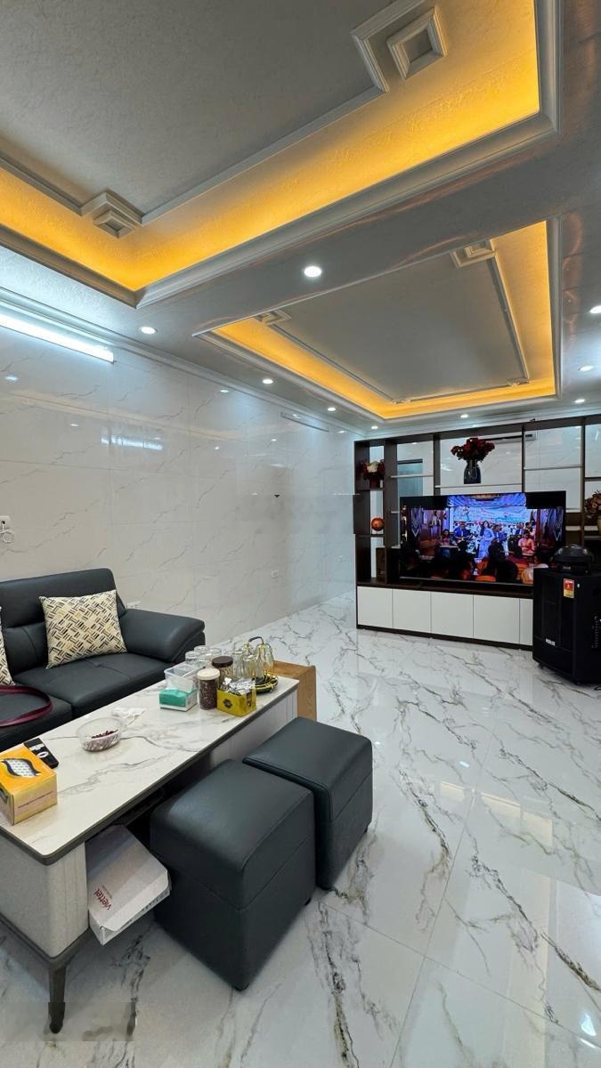 Kim mã nhà đẹp, kinh doanh dòng tiền, 70m 2t 7,65 tỷ.