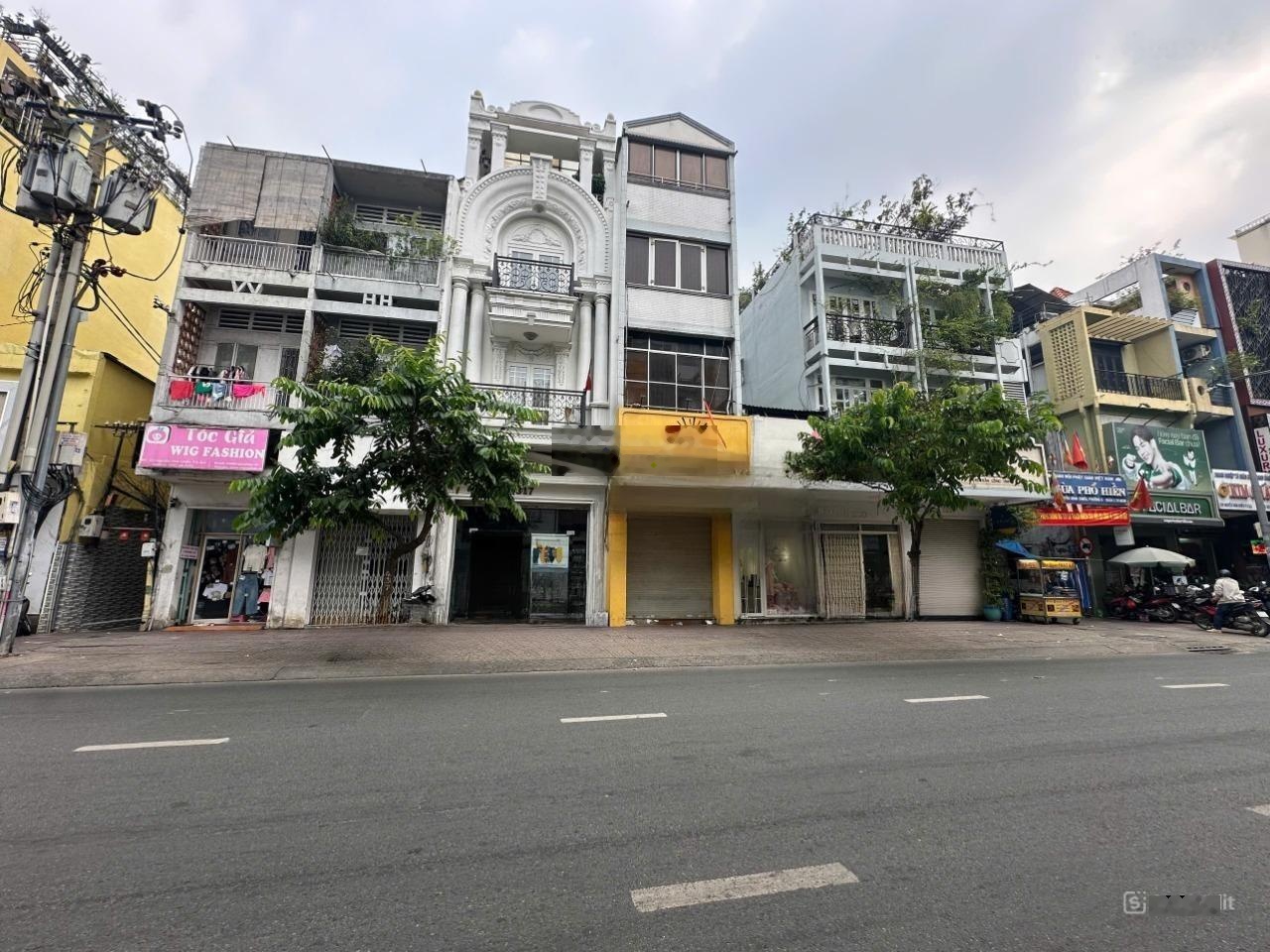 Cho thuê nhà mặt tiền đường Nguyễn Đình Chiểu Quận 3 - DT 4x16 - trệt 3 lầu - 35 tr/th 0979282604