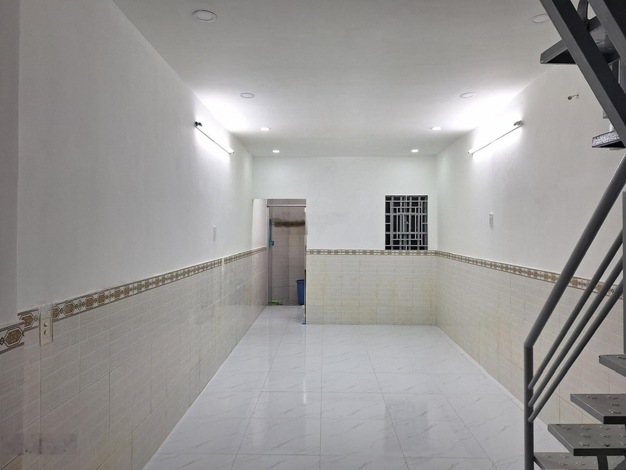 Chính chủ cho thuê nhà nguyên căn, hẻm xe hơi