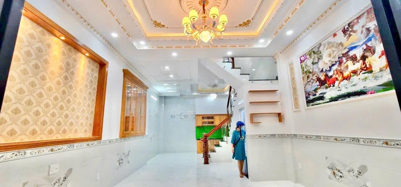 Cho thuê nhà 256/45 Đường Liên Khu 4-5,BHHB, Bình Tân DT:5 x 11M 4Lầu Ngay Chợ Bình Thành 11tr/1th