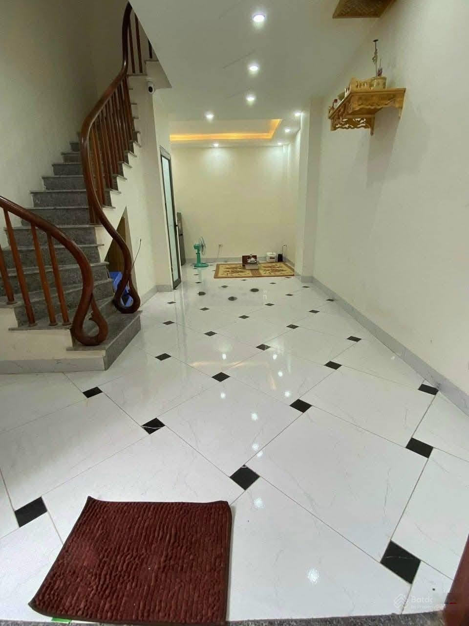 Bán gấp nhà riêng 30m2, 3PN, 3WC, La Phù, Hoài Đức, HN, giá ưu đãi 3,8 tỷ