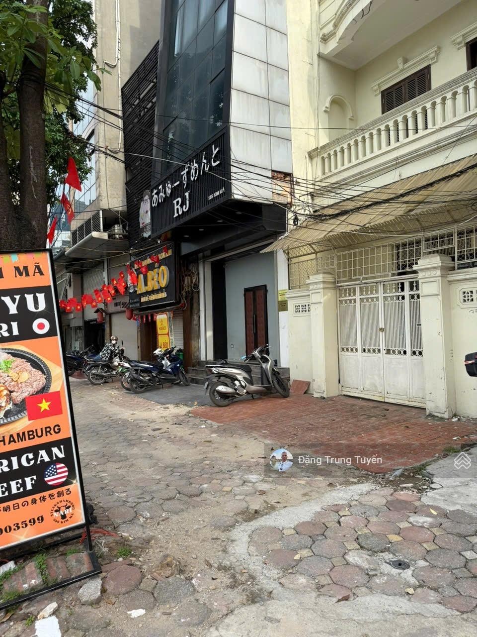 Siêu hiếm nhà mặt phố Kim Mã, view hồ, đối diện Lotte 80m2, 5 tầng, mặt tiền 4,8m, giá chỉ 56,5 tỷ