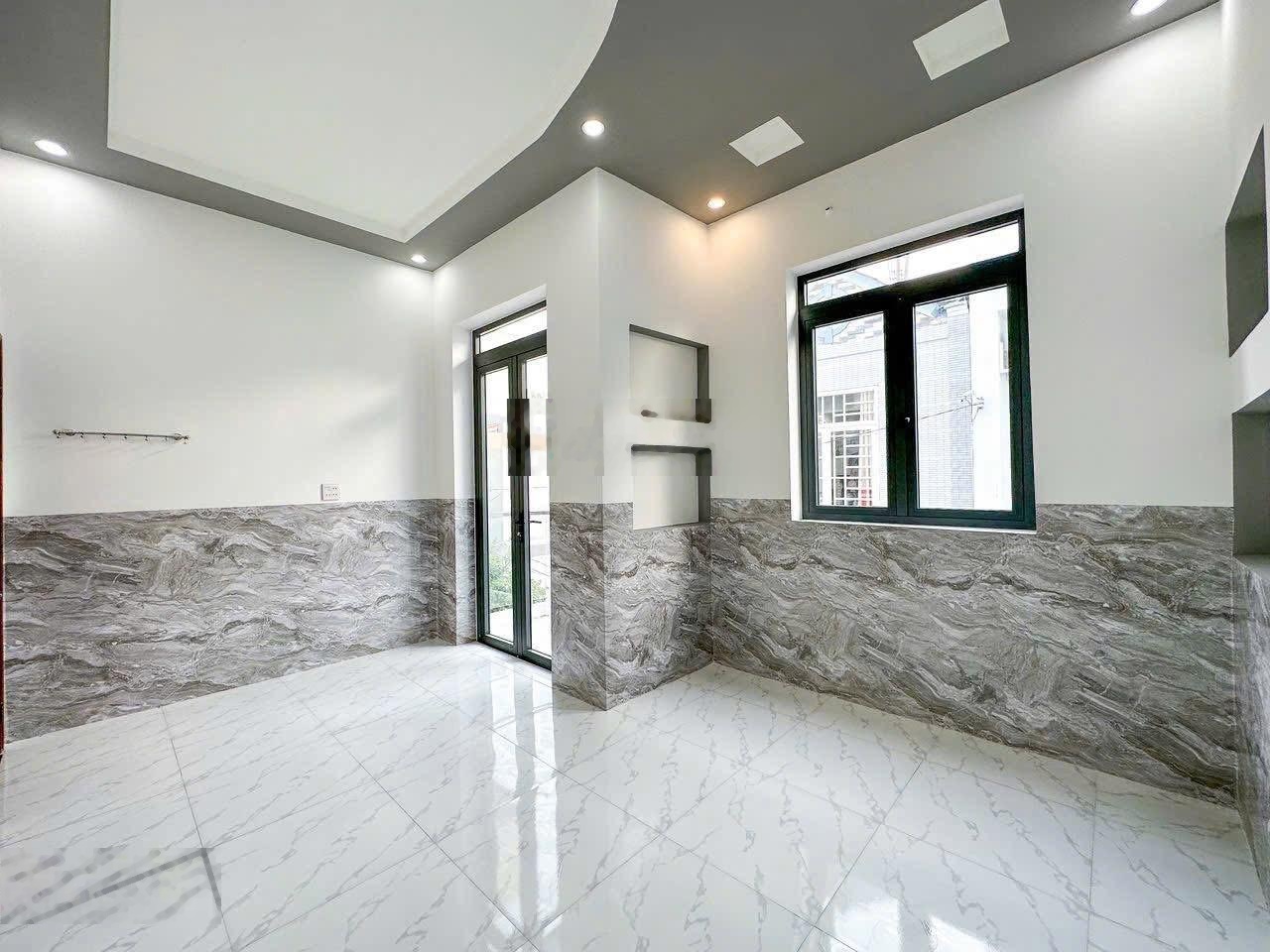 Hàng hiếm tại Kha Vạn Cân, 1,95 tỷ, 51m2, NR cơ bản