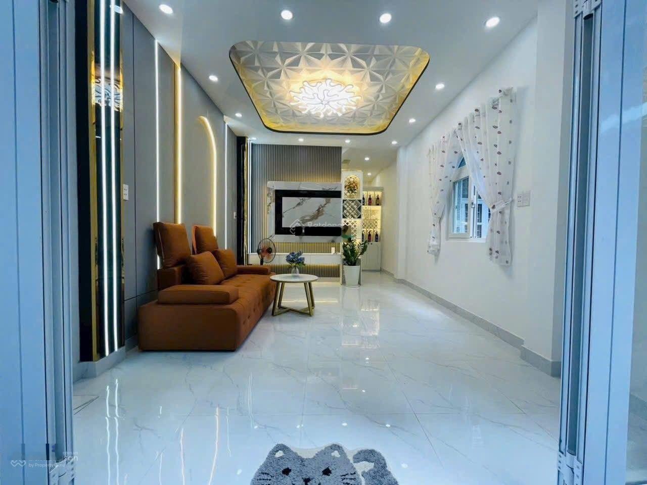 Nhà riêng đẹp ở Dương Quảng Hàm, 1,85 tỷ, 27m2, 2PN, 2WC, view xịn SHR