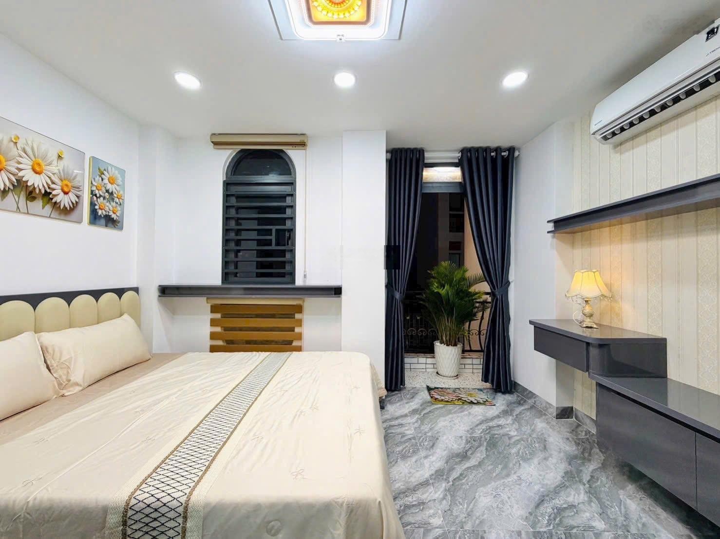 Lâu lâu mới có 1 căn đẹp gửi bán gấp! Hẻm xe hơi 4 lầu 3tỷ 50m2 Quang Trung, Phường 8, Quận Gò Vấp