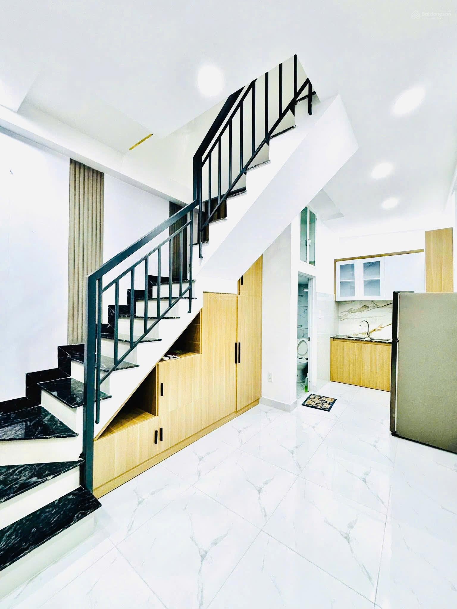 Chủ gửi bán nhà giá 1 tỷ 850 gò vấp đường số 18 51m, ngang 4m