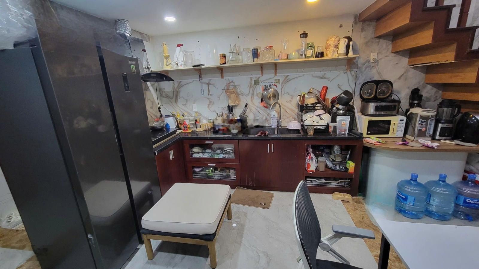 Nhà nguyên căn, 14tr, full nội thất, Nguyễn Văn Khối