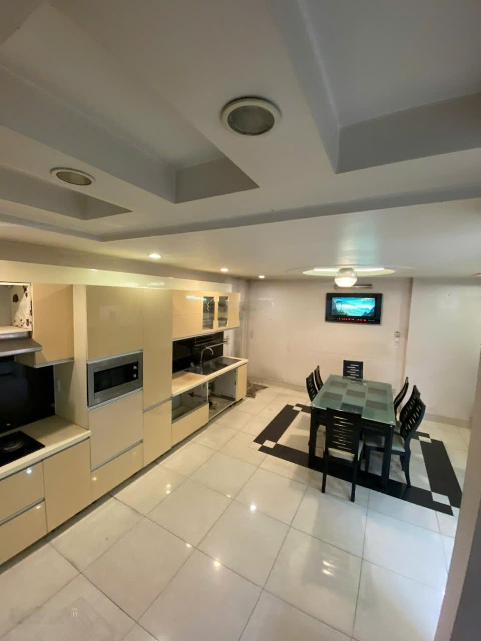 Cho thuê nhà nguyên căn Tô Hiến Thành, Phường 15, Quận 10 nhà đẹp, nở hậu, full nội thất