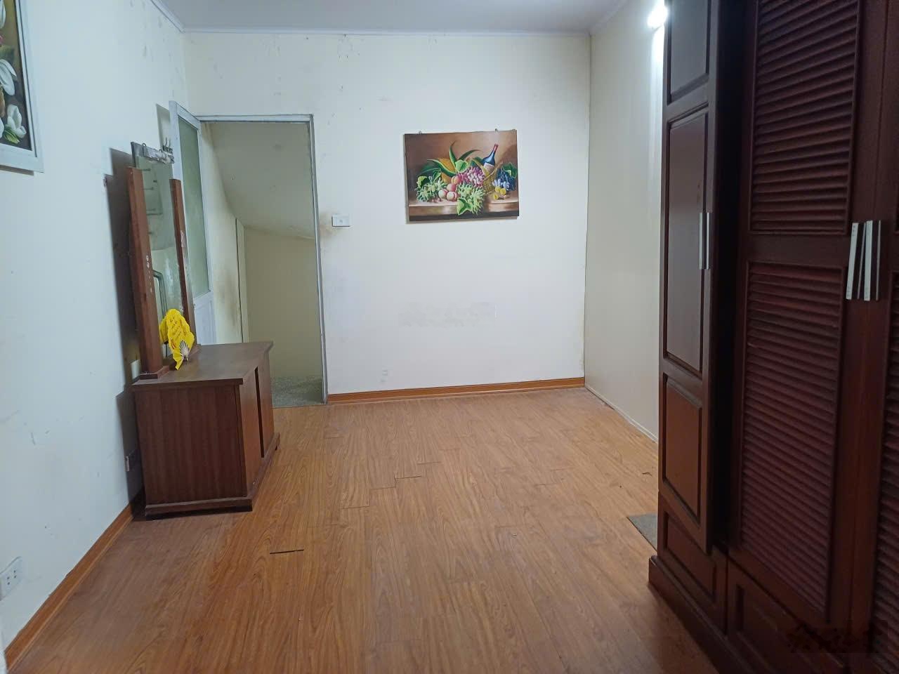 Chính chủ bán nhà số 7 ngõ 559/112 kim ngưu - 3 tầng - chỉ 4 tỷ!