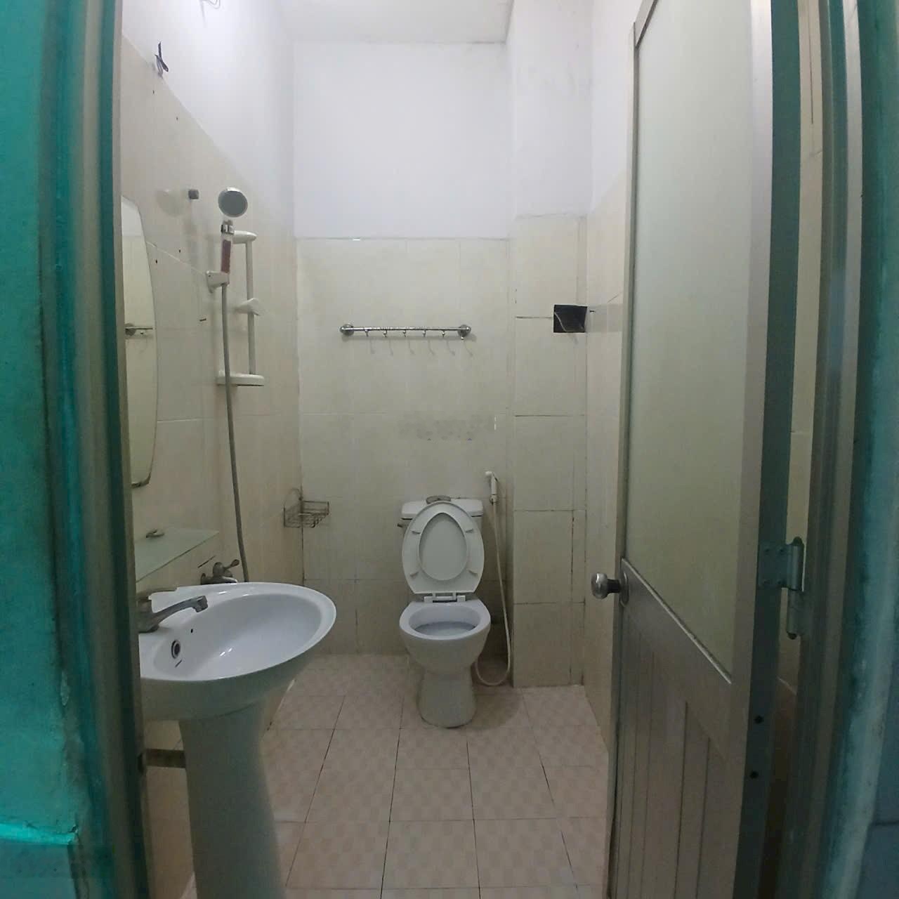 Cho Thuê Nhà HXH Đường Quang Trung P10 Gần UBNN Quận Gò Vấp Củ.