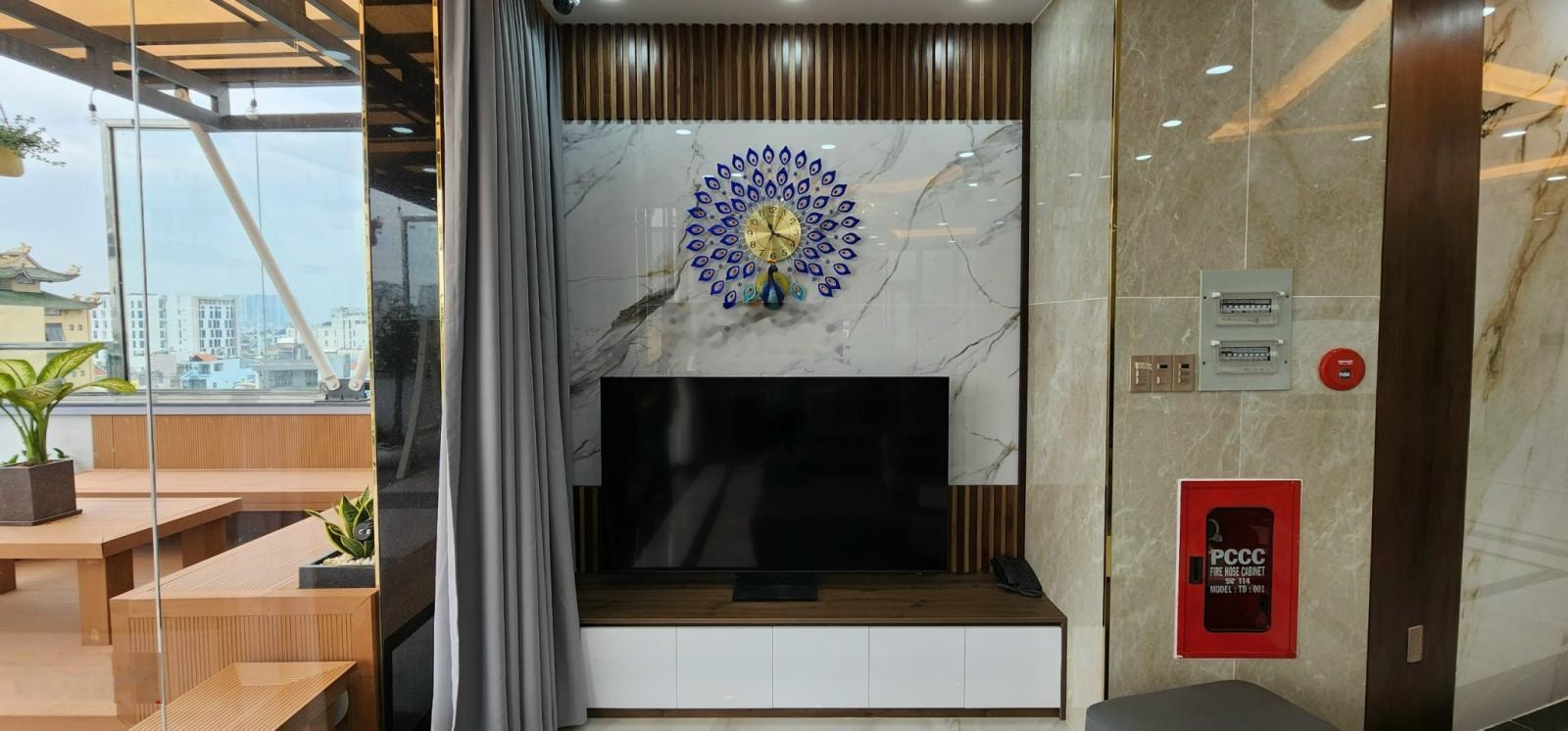 Cho thuê toà nhà văn phòng kết hợp CHDV. 3500m2 mt 7A Huỳnh văn chính Tân Phú