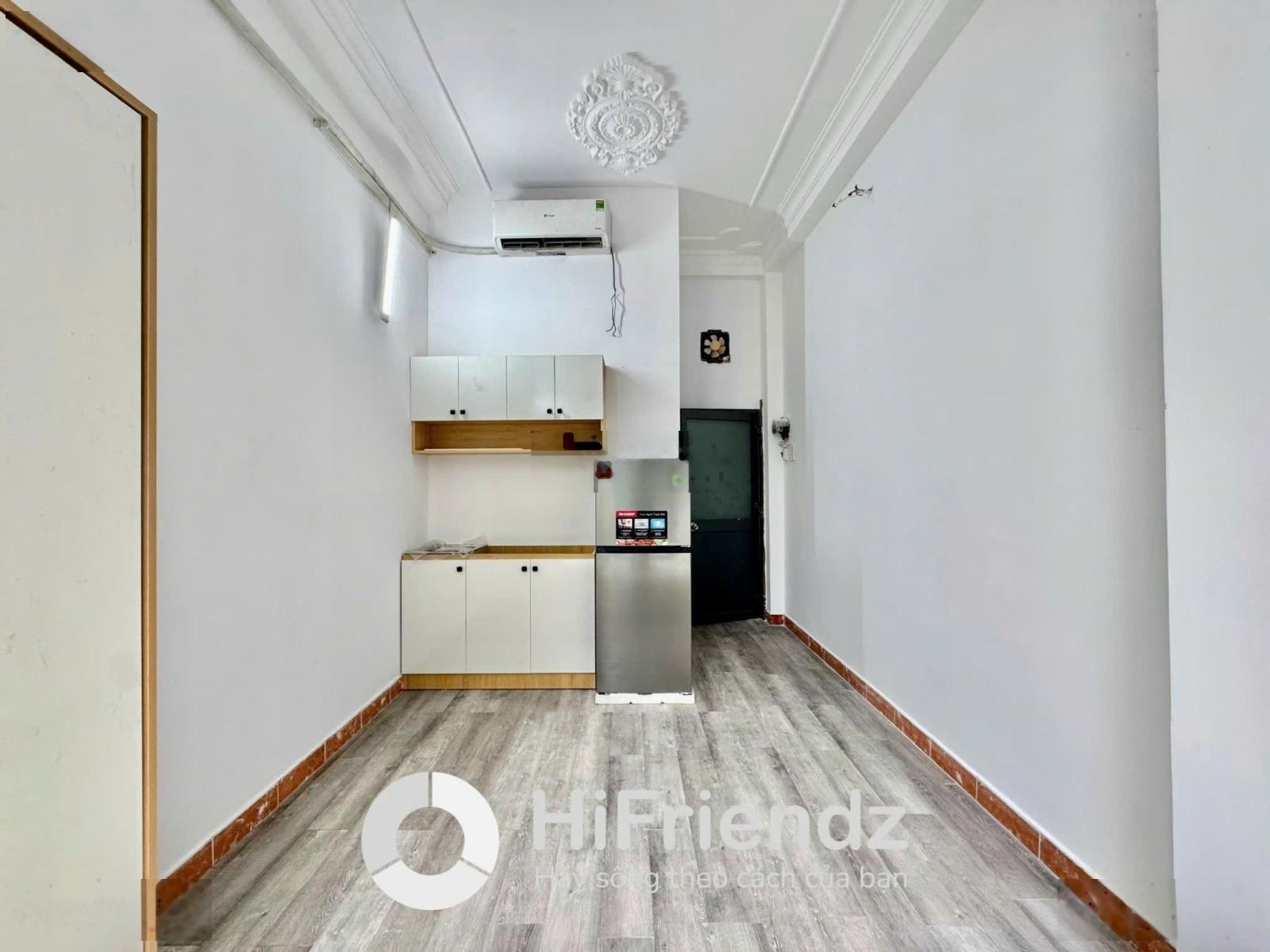 Nhà trọ Ban công full nội thất giá siêu rẻ ngay Nguyễn Thị Huỳnh Liên Hệ 0921943299