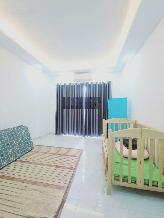 Sát Đô Nghĩa. La Tinh Hoài Đức. 40m2 x 4 tầng, MT 4m chỉ hơn 4 tỷ. Ô tô qua nhà, tiện ích vô vàn