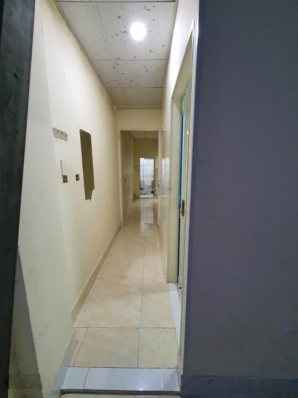 Cho thuê nhà riêng đường Phú Thọ Hòa, cách chợ vải 1km