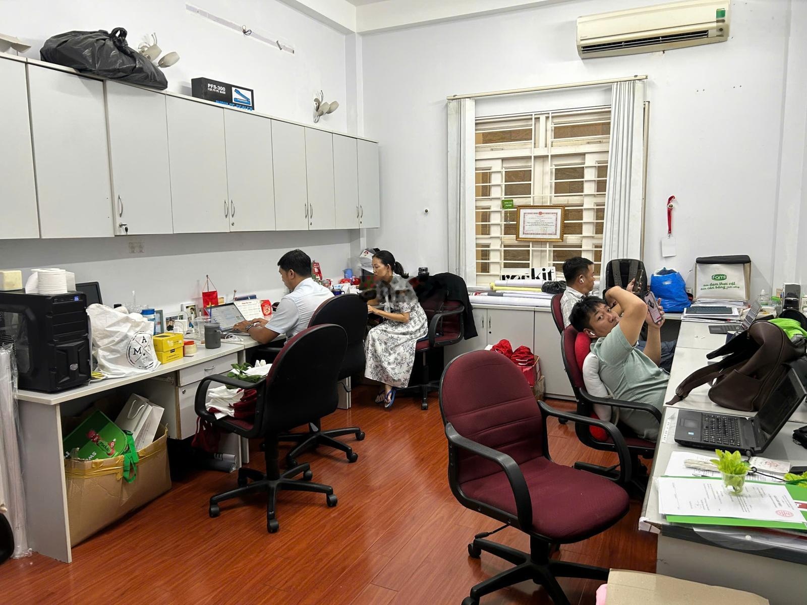 Cho thuê nhà gần Sân Bay khu Compount Phổ Quang Quận Phú Nhuận