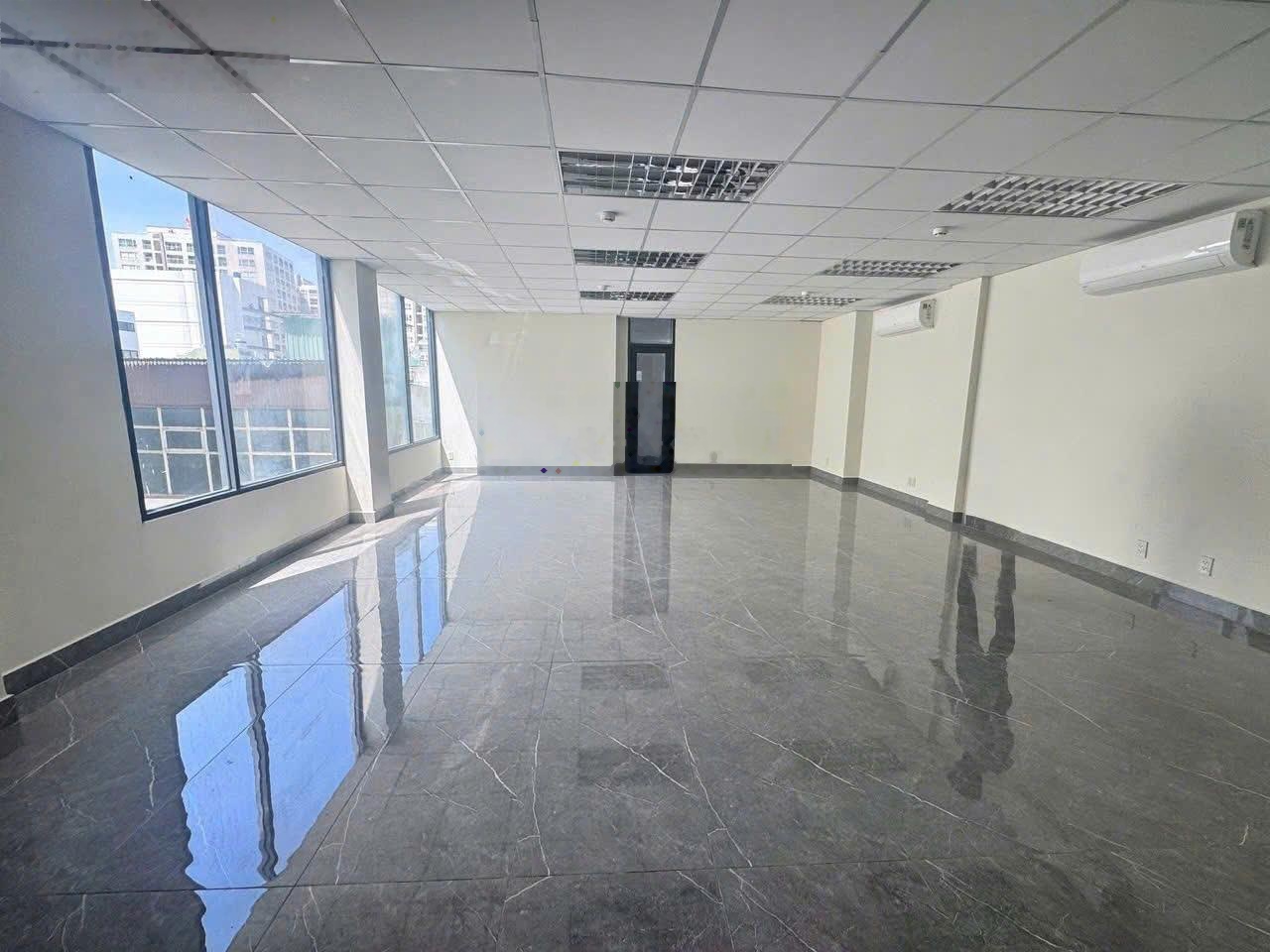 Cho thuê tòa nhà MT số 71 Phổ Quang Phường 2 trung tâm Quận Tân Bình, 2 hầm 7 tầng, bàn giao ngay