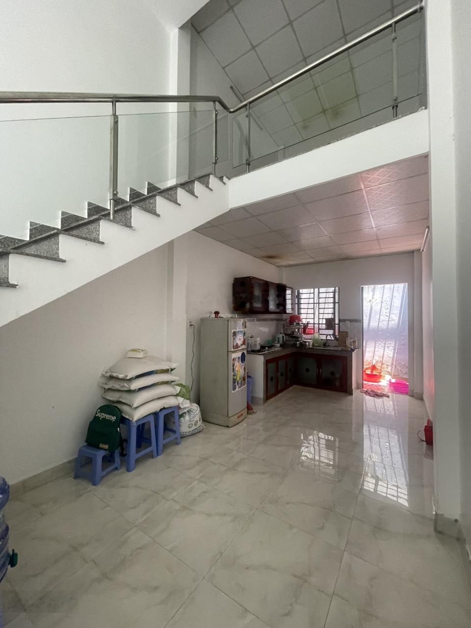 Nhà trệt lửng, đường Dương Công Khi, Hóc Môn, 6x14=85.7m2, sổ riêng, 1.3 tỷ